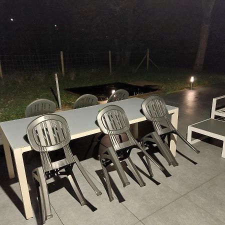 Le Reposoir Maison Spacieuse Avec Feu Au Bois Bertogne Dış mekan fotoğraf