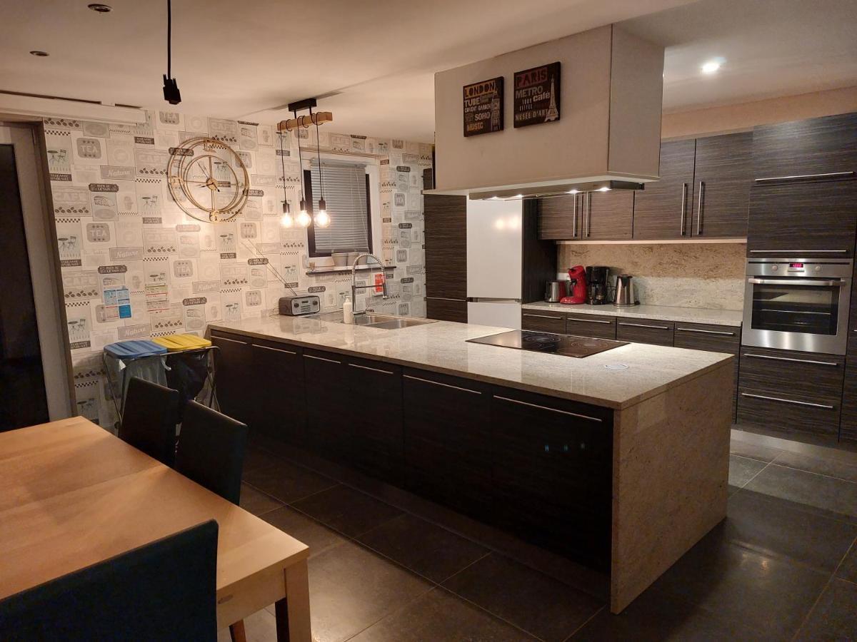 Le Reposoir Maison Spacieuse Avec Feu Au Bois Bertogne Dış mekan fotoğraf
