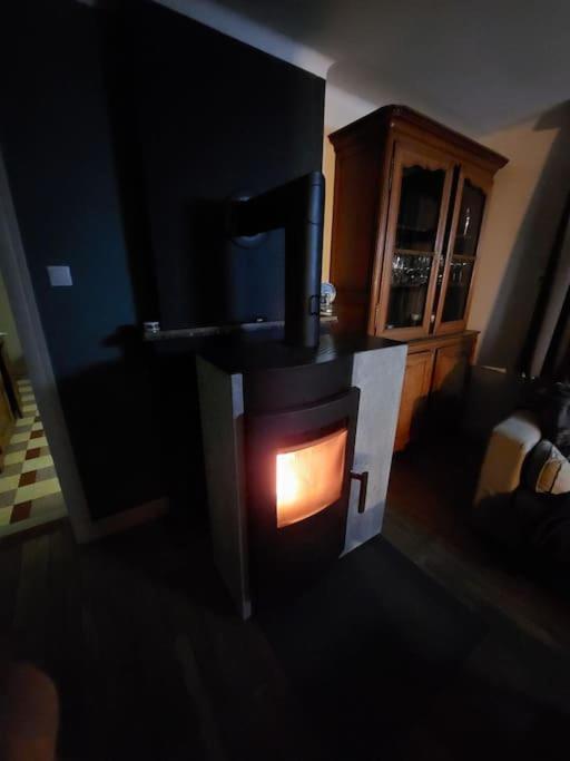 Le Reposoir Maison Spacieuse Avec Feu Au Bois Bertogne Dış mekan fotoğraf